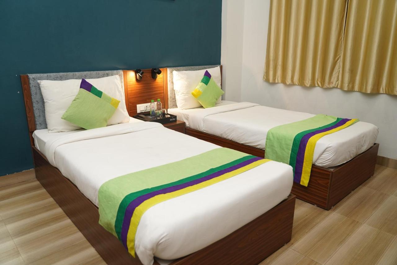 Hotel Ballfin Indore Bagian luar foto