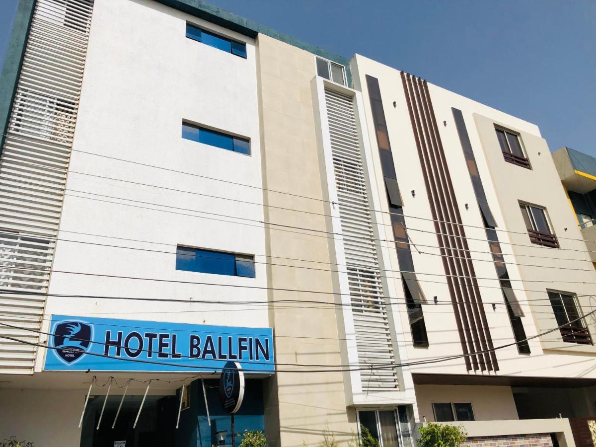 Hotel Ballfin Indore Bagian luar foto